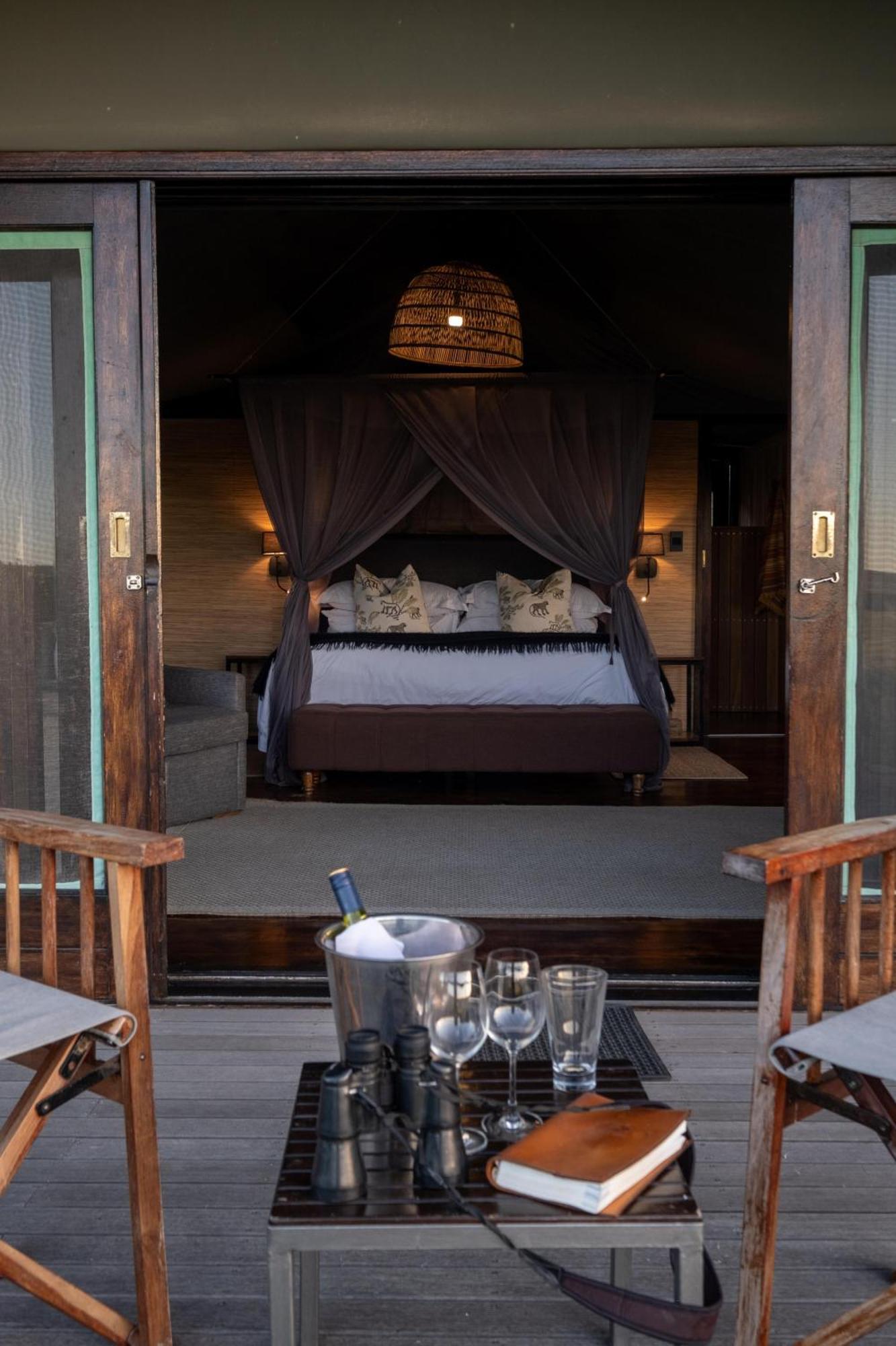 HillsNek Safari Camp – Amakhala Game Reserve Villa Bagian luar foto