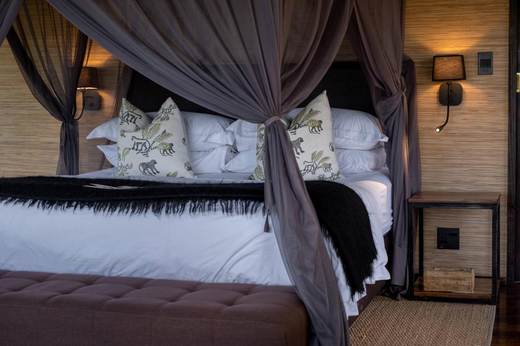 HillsNek Safari Camp – Amakhala Game Reserve Bagian luar foto