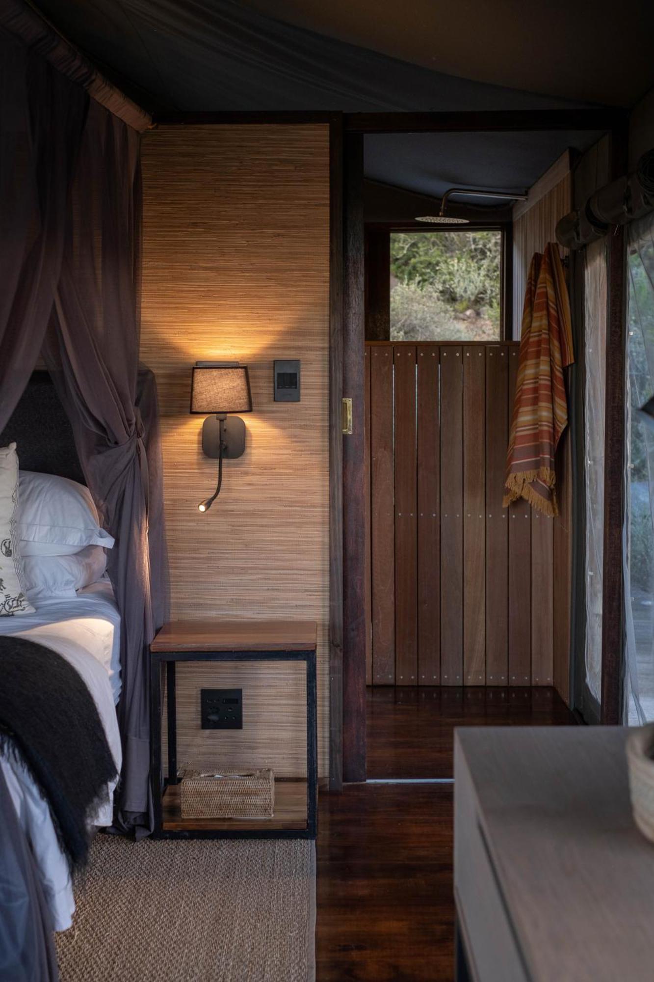 HillsNek Safari Camp – Amakhala Game Reserve Bagian luar foto
